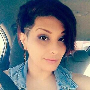 Meet your Posher, Pauline